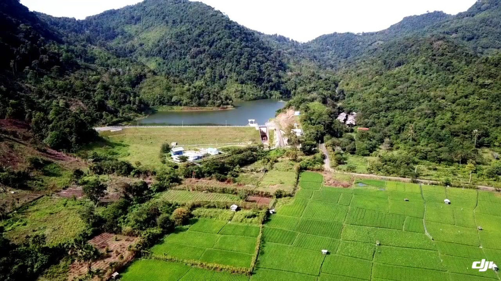 Embung Lambadeuk & sawah Gampong Lambadeuk